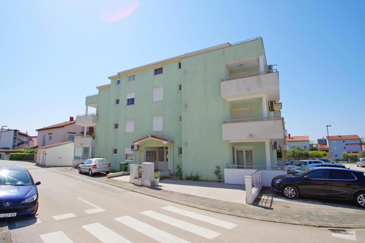 Holiday Apartment Sky, Medulin Exterior photo